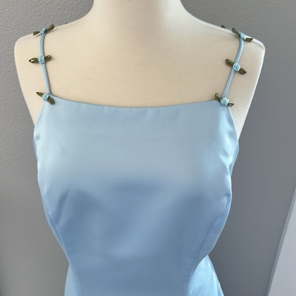 Light blue formal dress - Picture 4 of 10